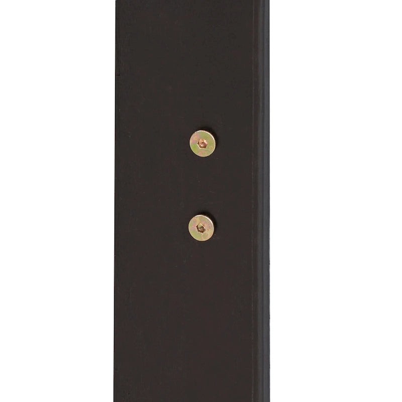 Queensize bed met knopen en sterke houten lattenbodem  