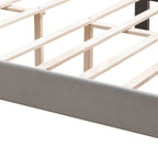 Queensize bed met knopen en sterke houten lattenbodem  