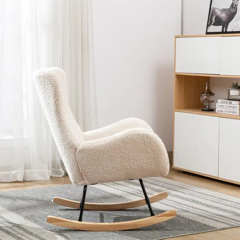 Chaise à bascule rembourrée en tissu Teddy