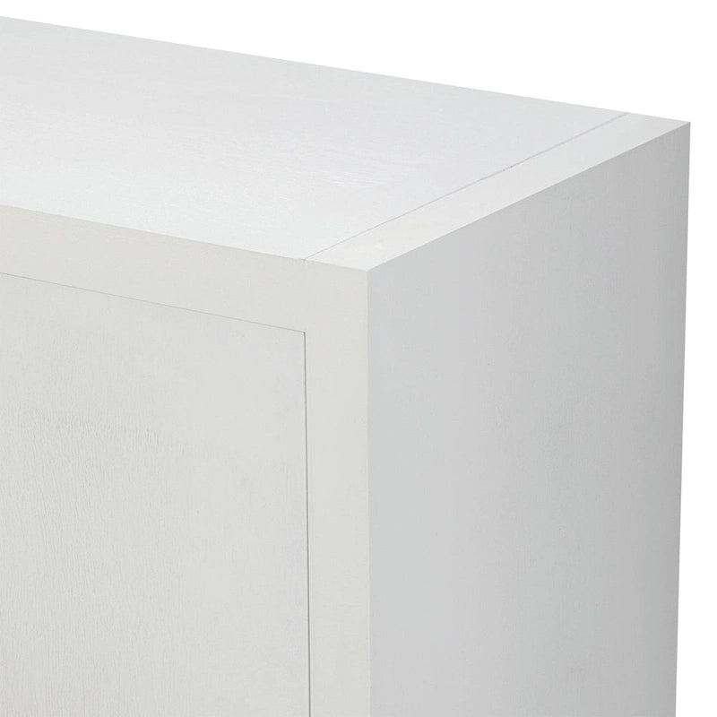 Luxe kast met unieke steunpoten en verstelbare planken