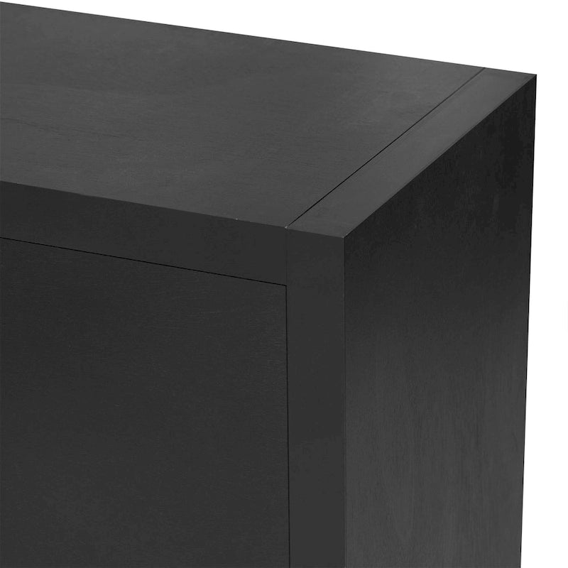 Luxe kast met unieke steunpoten en verstelbare planken