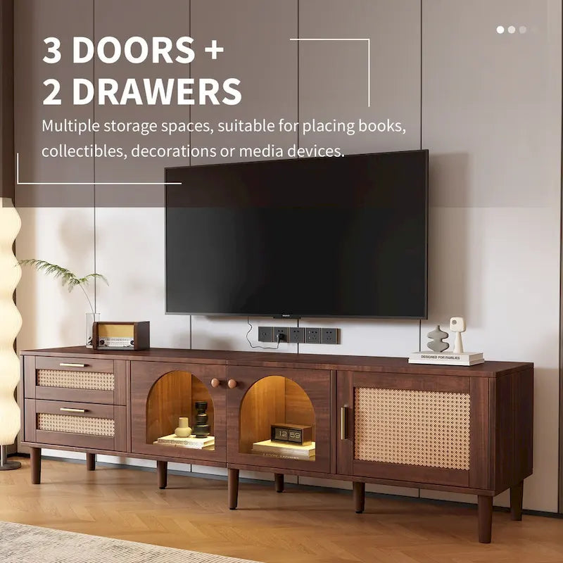 Mueble para TV con 3 gabinetes, 2 cajones de ratán y luz LED — Para televisores de hasta 80"